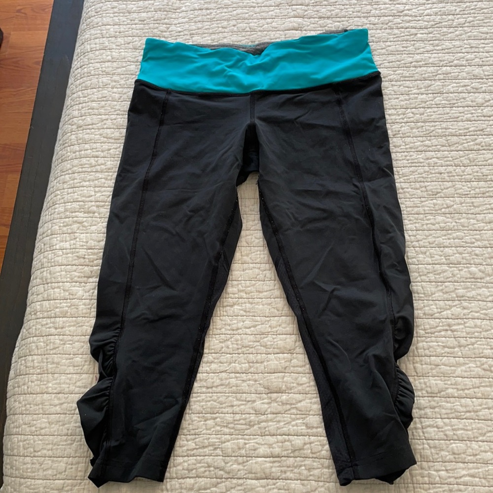 Lululemon (size 6)